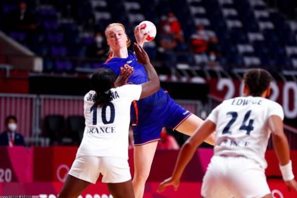 体育简笔画教学：从构图到上色(图1)